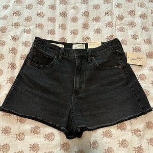 UNIVERSAL THREAD 90s CUTOFF SHORT